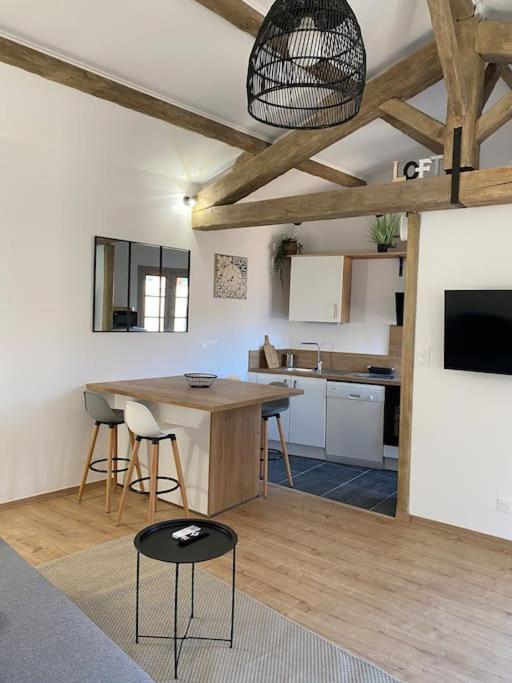Le Petit Loft Des Halles Μπεζιέ Εξωτερικό φωτογραφία
